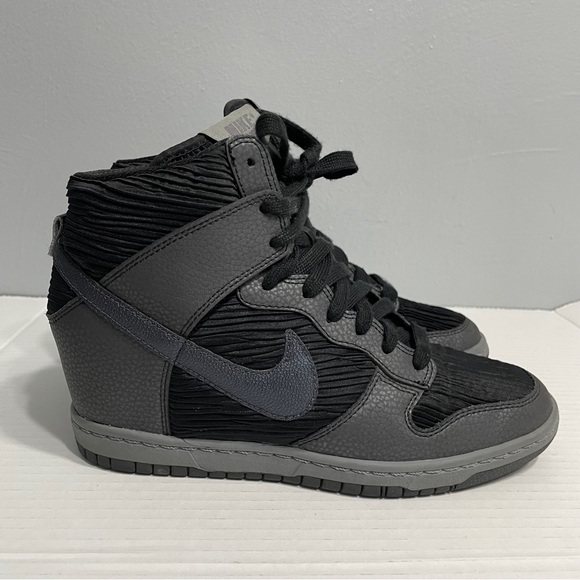 Size 8.5 Women’s - Nike Dunk Sky High Black Metallic Hidden wedge Hematite W - Picture 3 of 14